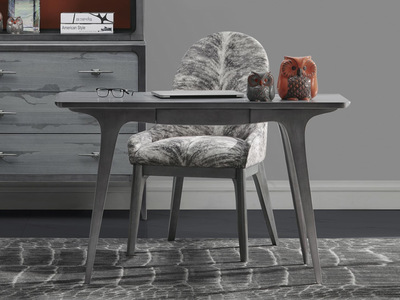  美克家居旗下品牌迷雾系列书桌  意式极简 深浅交融的灰色描绘艺术 实木构筑居家生命力