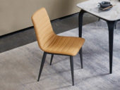 CBD 国际知名品牌 现代简约畅销百搭 高档皮艺 环抱造型设计黄色餐椅（此产品有短途物流费)