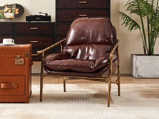  英伦风 设计款雪茄椅 实心金属锻打锤纹肌理 结实稳固 细腻柔韧油蜡仿真皮 饱满舒适高密度海绵 休闲椅