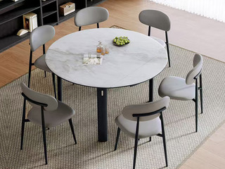  顾家家居旗下轻时尚品牌 极简风格 亲肤高质感皮艺 弧形软包靠背 舒适高弹海绵 加粗外八碳素钢高腿 高强承重 夜光黑 餐椅（单把价格 需双数购买 单数不发货）