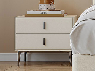 【现货】 极简风格 全实木柜体+松木抽屉 优质扪皮 时尚百搭 床头柜